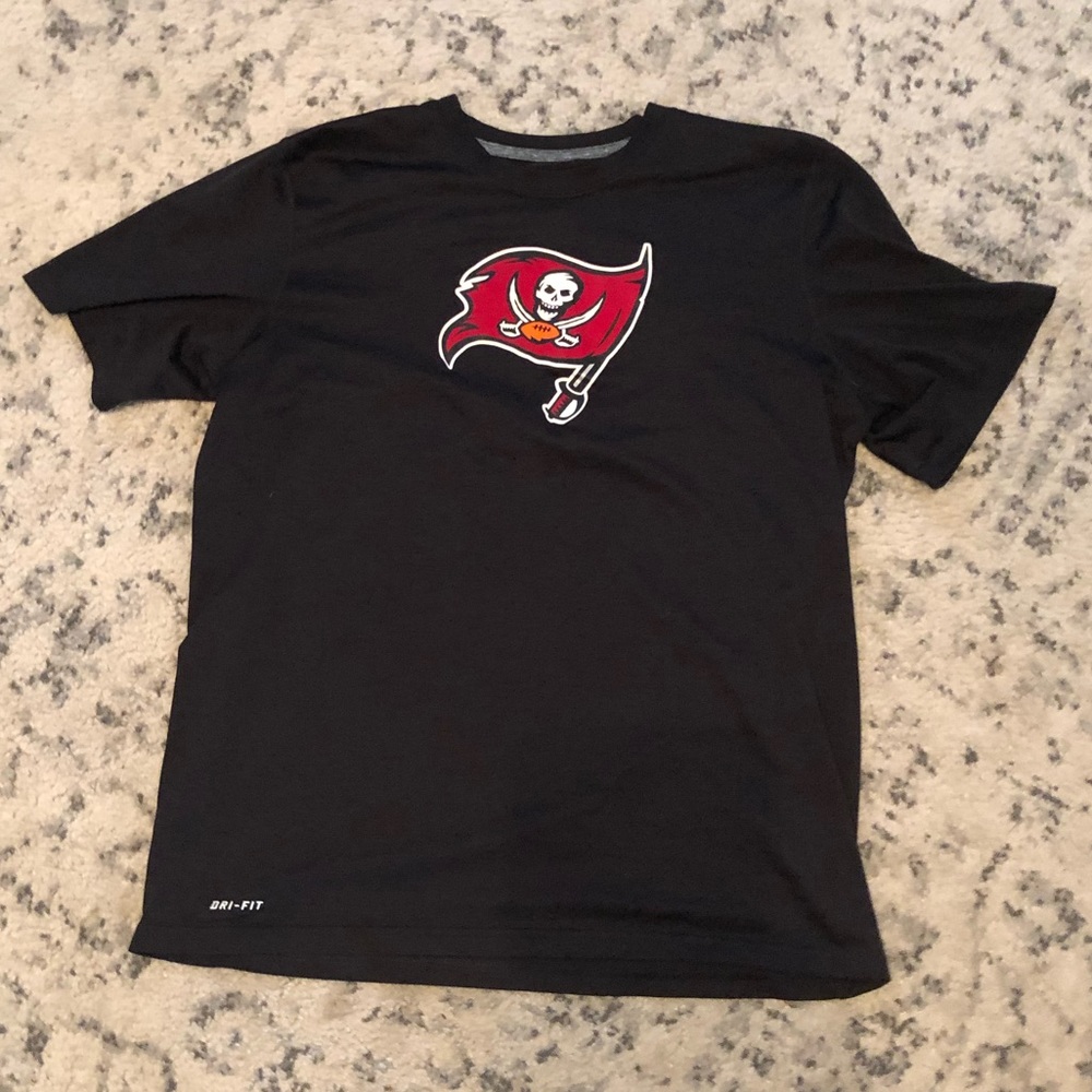 Nike Dri-Fit Men’s Large NFL Buccaneers T-Shirt